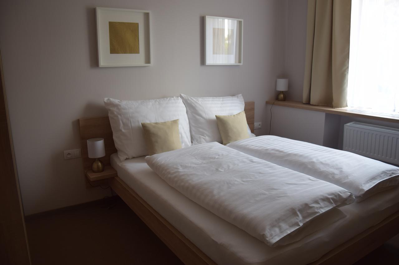 Hotel Rokiten Moravský Krumlov Dış mekan fotoğraf